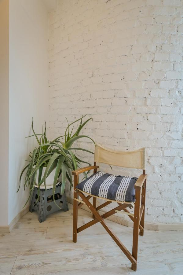 The Simple Place - Close To Slaveykov Square By Flat Mаnager Sofia Luaran gambar