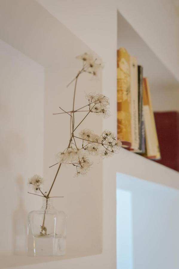 The Simple Place - Close To Slaveykov Square By Flat Mаnager Sofia Luaran gambar